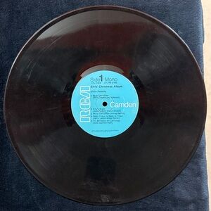 Elvis’ Christmas Album RCA Original Pressing Vinyl Record